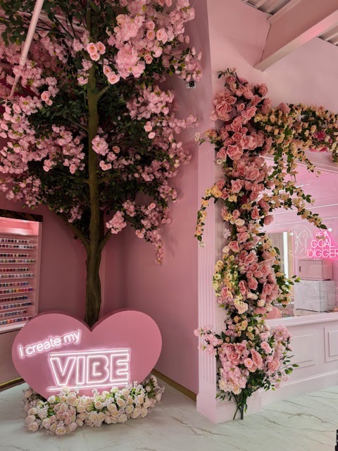 Rose Couture Nail Bar & Head Spa Addison logo